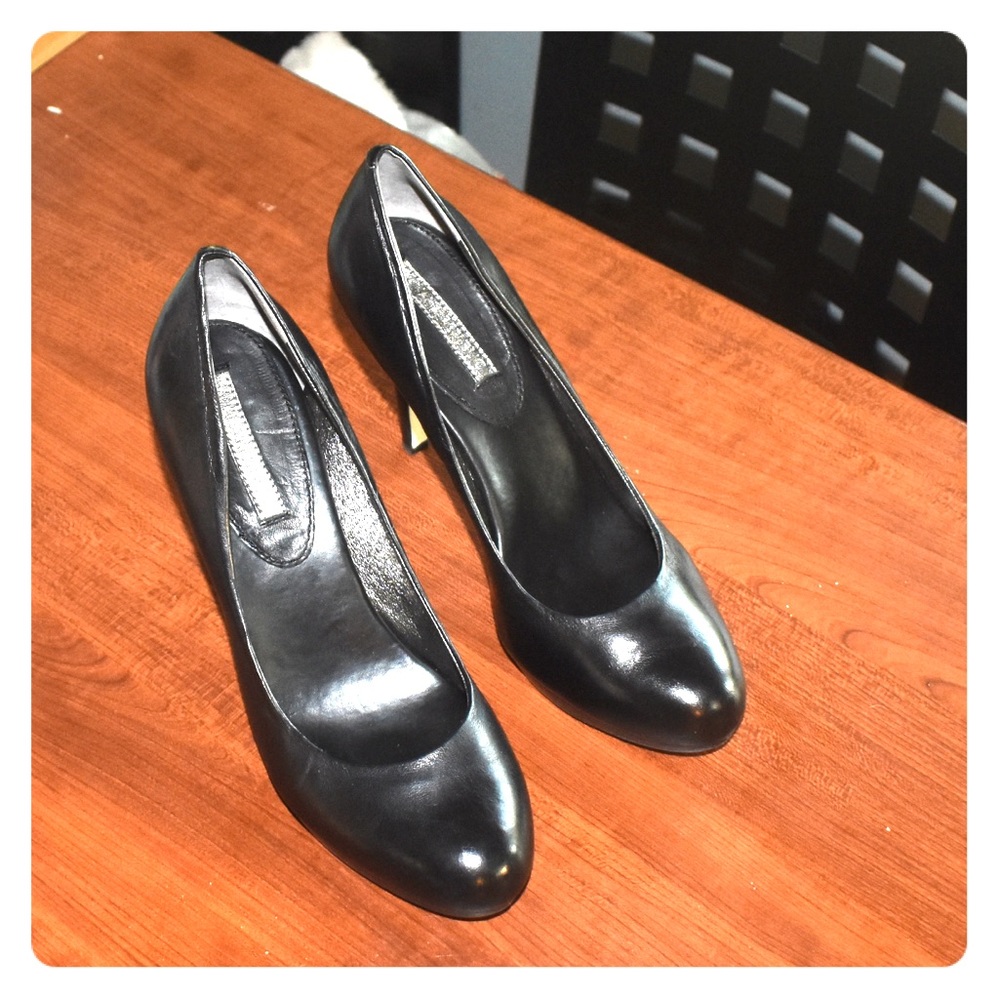 BR perfect pumps black